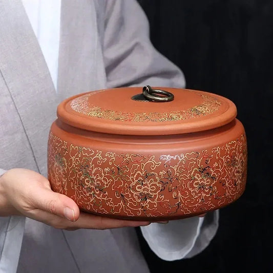Chinese Purple Clay Tea Caddy for Traditional Tea Storage.