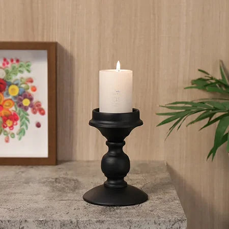 Minimalist Nordic Iron Candle Holder in Matte Black