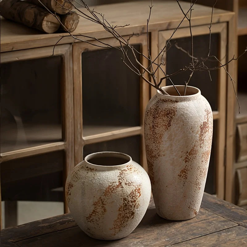Elegant Retro Ceramic Flower Pot with Timeless Speckled Finish.